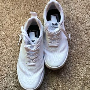 Vans ultra range sneakers